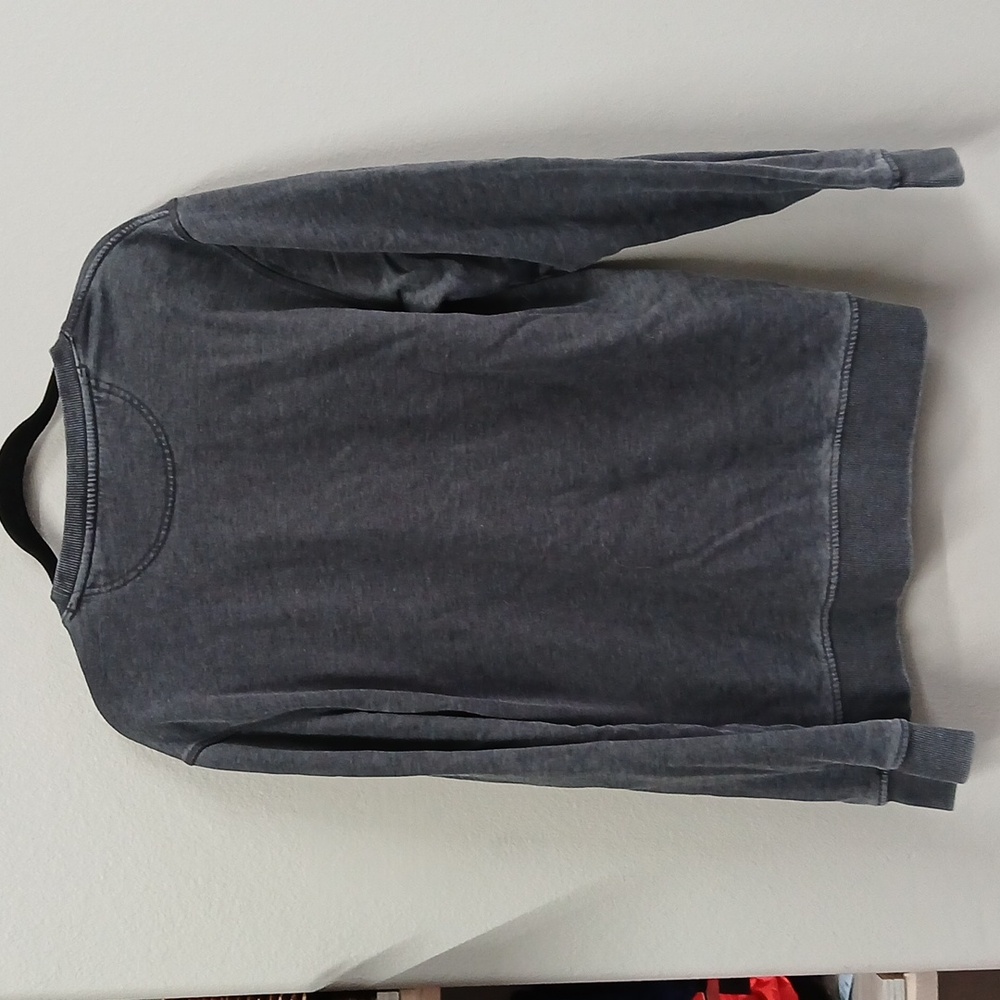 EXCLUSIVE Disney Employee Center Walt Disney Productions  Crewneck Sweat size M - Picture 6 of 8